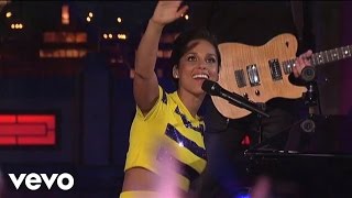 Alicia Keys  Empire State Of Mind Part II Broken Down Live on Letterman [upl. by Wittie342]