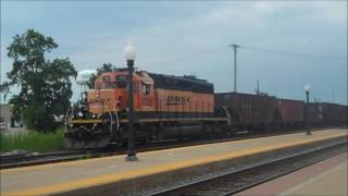 BNSF SD402 1725 flexes its muscles while switching [upl. by Llehsad936]