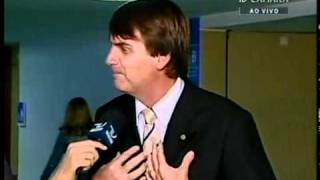 Jair Bolsonaro  Entrevista  PP  RJ  Juventude socialista contra Bolsonaro [upl. by Ecnahc]