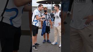 INTERISTA ESULTA CON LA MAGLIA DELLA JUVE 😨 [upl. by Heigl682]