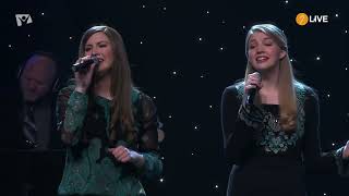 The Collingsworth Family  O Magnify The Lord with Jesus Is All I Need Live [upl. by Kcired]