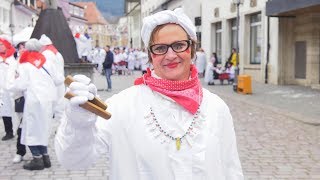 Über 1000 Hemdglunker gewinnen quotKlepperlequotStadtwette in Waldkirch [upl. by Rehpinej]