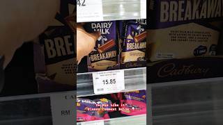 Dairy Milk Breakaway 🍫😋 shorts shortsvideo food foodshorts kuching sweetshorts sarawak [upl. by Beatrice499]