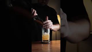 Лимончелло и бурбон Необычный но вкусный коктейль  TRATTO LIMONCELLO cocktail shorts [upl. by Roht]