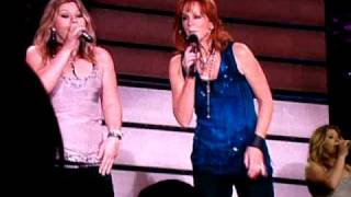 Reba McEntire amp Kelly Clarkson  Im A Survivor [upl. by Karlee]