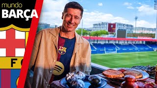 FC Barcelona  Así ha presentado la NUEVA CAMISETA del Barça para este emporada 20242025 [upl. by Busiek]