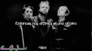 Muse Neutron Star Collision Love Is Forever Traducida al español [upl. by Vey]