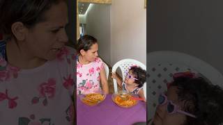 Enchi a sopa da mamãe de água familia maeefilha sopa humor humorizando viralshort [upl. by Jenks445]