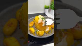 ITS VERY SIMPLE HOW TO GET CRISPY POTATOES WITH MELTED CHEESE EVERY TIME [upl. by Adile]