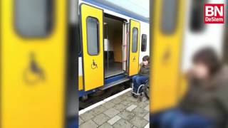 Rolstoelgebruikers kunnen niet meer met de trein mee [upl. by Rodrique]