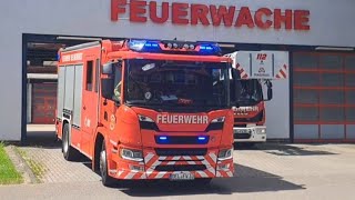 HLF 20 sowie DLAK 2312 der Berufsfeuerwehr Delmenhorst auf Einsatzfahrt [upl. by Waldon]