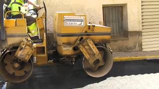 BOMAG BW 120 AD2 mini road roller [upl. by Nevins]