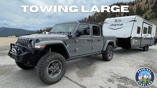 Jeep Gladiator 36L V6 Towing  Hauling Large through 11000 Feet [upl. by Auqeenwahs]