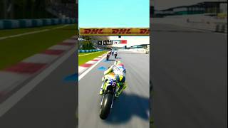 Valentino Rossi Take Action in This Race He Defend World Motogp Title by Overtake All Opponent [upl. by Claybourne]