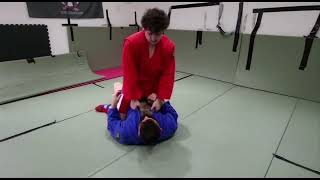 Trap amp roll escape from mount in to knee bar from guard basic selfdefense SAMBO BJJ MMA technique [upl. by Ellsworth]