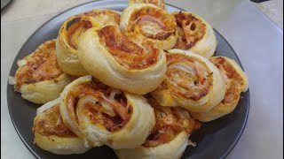 HIT Ślimaczki z ciasta francuskiego z salami serem  Salami and Cheese Pinwheels  MajkelGotuje [upl. by Waters]