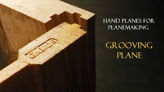 052 Grooving plane  Planes for planemaking  Woodworking [upl. by Eimarrej]