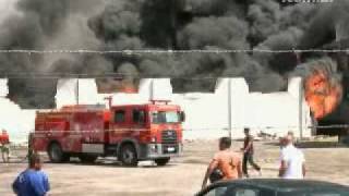 Controlado incêndio em fábrica de colchões no bairro do Jordão [upl. by Carrissa]