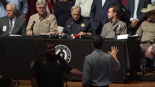 Beto O’Rourke interrupts Texas governor’s news conference [upl. by Castara]