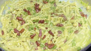 PASTA CREMA DI PISELLI E CECI CON PANCETTA CROCCANTE [upl. by Estella]