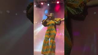 dior mbaye  en concert toujours au top 🌹💐 [upl. by Essa]