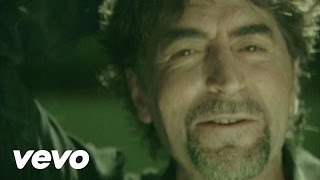 Joaquín Sabina  Paisanaje Videoclip [upl. by Kenelm]