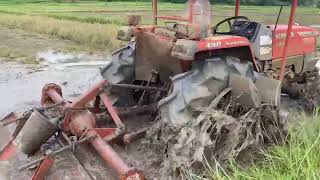 Kubota l4508 4wheel tractor working in mud 😲😲😲😲 [upl. by Adleme508]