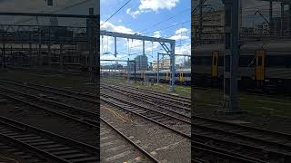 Xplorer Railcar arrives at Central trainspotter railway trainspotting train [upl. by Ehsom443]