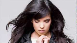 Indila  BKG Qualité CDnew release radio edit [upl. by Bourke866]