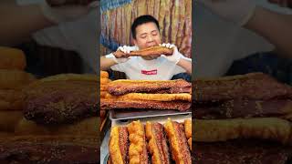 Eat meat Eat barbecue Crispy pork belly eating eatingchallenge eatingfood eatingshow [upl. by Copland]