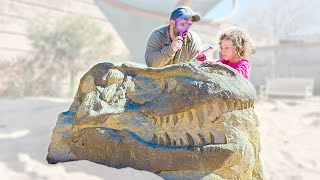 Crazy find at a Dino dig site  Fossil Hunting Adventures [upl. by Nellad]