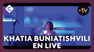 Khatia Buniatishvili interprètera en live « ALLEGRO » Sonate N°16 de Mozart  C à vous  24102024 [upl. by Gerfen]