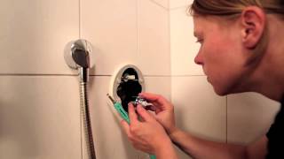 Hansgrohe Technik Installation eines ShowerSelectUnterputzThermostats [upl. by Perrin]