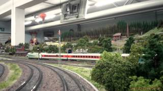 Video Fahrt auf der Modellbahnanlage des Modelleisenbahnclub Landshut Bayern [upl. by Lletram545]