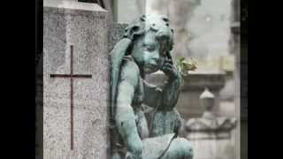 Cementerio de Père Lachaise [upl. by Olenta311]