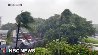 Hurricane Hone passes near Hawaii as flash floods prompt rescues in Grand Canyon [upl. by Kira]