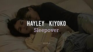 Hayley Kiyoko  SleepoverESPAÑOLLyrics [upl. by Pallaten]