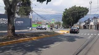 ZONA 21 POR LA GRAN AVENIDA JUSTO RUFINO GUATEMALA [upl. by Hibbs45]