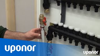 Installation uppfyllning och avluftning av Uponor Pro 1 QampE golvvärmefördelare i fördelarskåp [upl. by Awe149]