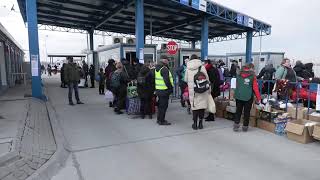 LIVE Ukrainians flee to Romanian border [upl. by Korney473]