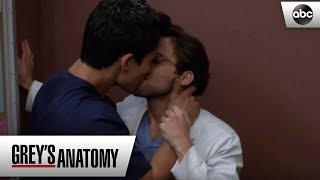 Levi Schmitt amp Nico Kim Kiss  Grey’s Anatomy [upl. by Seraphine]