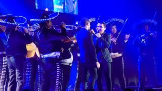 David Bisbal y Christian Nodal  Probablemente 30092017 Madrid [upl. by Asial]