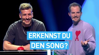 Dennis Wolter feat Felix Lobrecht  Erkennst du den Song  1LIVE KÖLN COMEDYNACHT XXL 2021 [upl. by Marna]