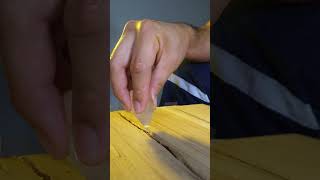 Repara las Grietas de tu mesa de madera con Pegamento Epóxico Profesional Pegatanke [upl. by Naeloj698]