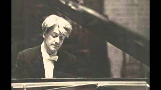 Stanislav Neuhaus plays Scriabin Sonata no 3 [upl. by Cristy]