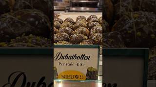 Dubaibollen Grote Markt Haagsche Oliebollenbakker dubaichocolate shorts oliebollen pistache [upl. by Ahsenwahs]