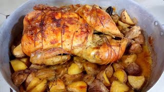 Pollo al forno intero con patate ricetta della nonna [upl. by Araid797]