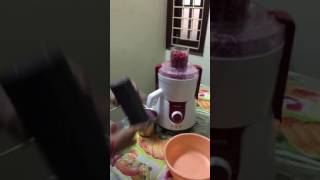 Best pomegranate juice with Philips Juicer HL7705 [upl. by Esiuol]