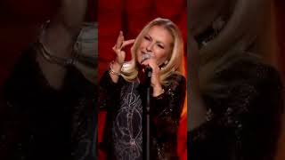 Anastacia performs smash hit Left Outside Alone [upl. by Chapin86]