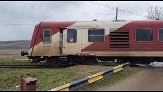 Tren R 15618 Dorohoi  Iași pleacă din Halta Răuseni [upl. by Anide]